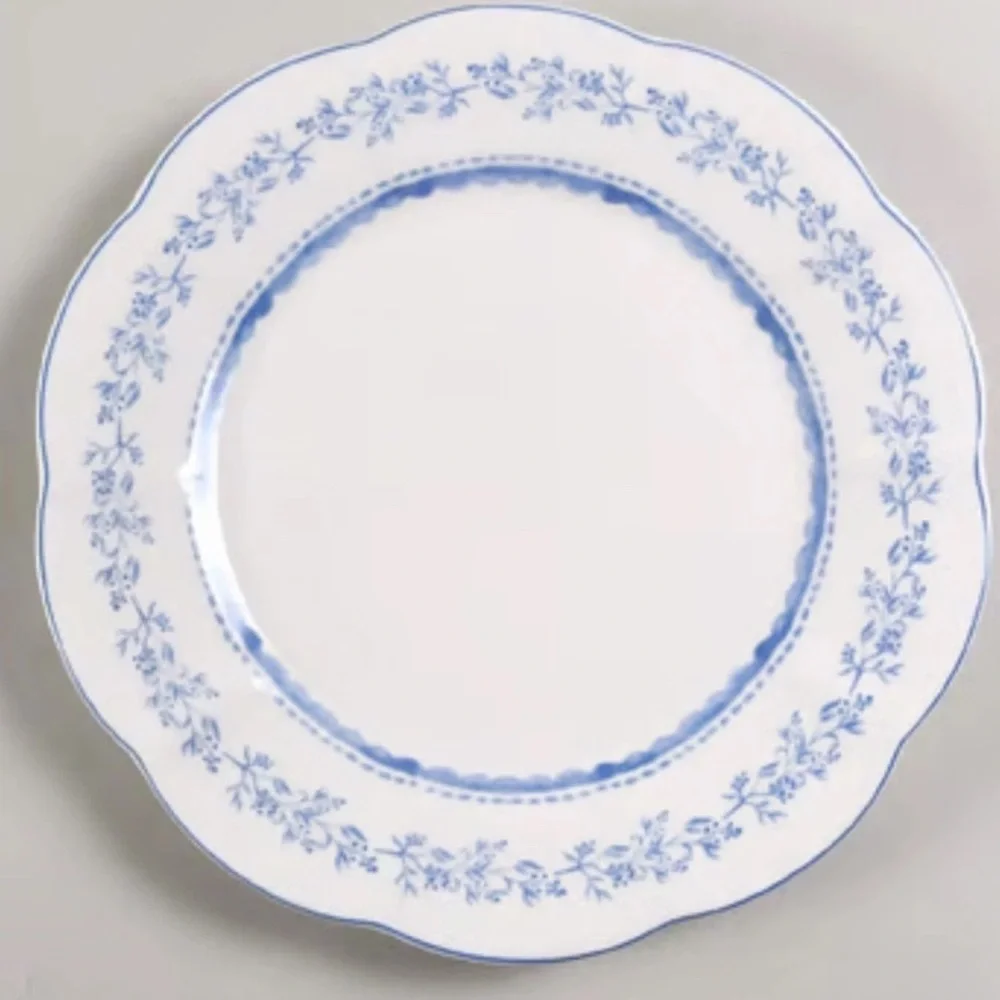Grace Teaware Blue & White Scalloped Floral 10.5” Dinner Plates Set 4 New - Picture 3 of 5